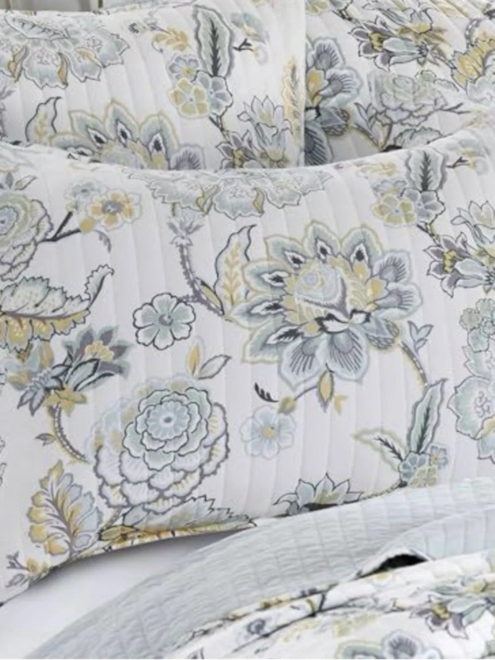 Light Blue Floral Quilted Bedding Set - levtex